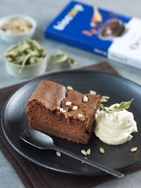 Fondant au chocolat et sa chantilly verveine